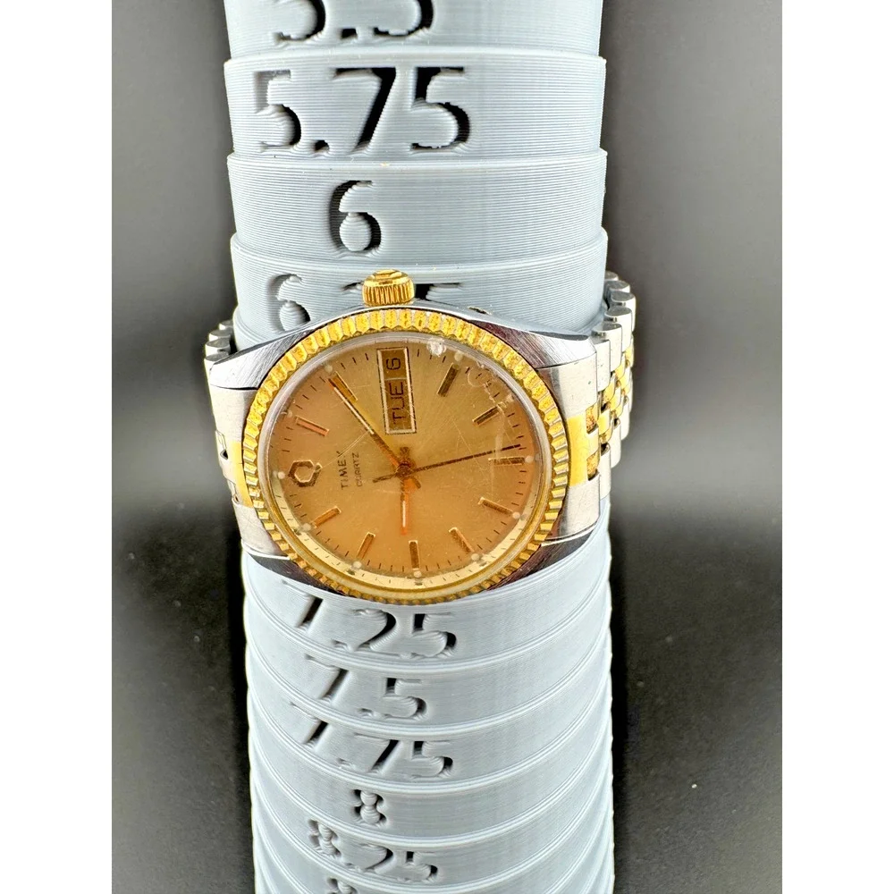 Vintage Timex Quartz Two Tone Fluted Bezel Day Date Watch
